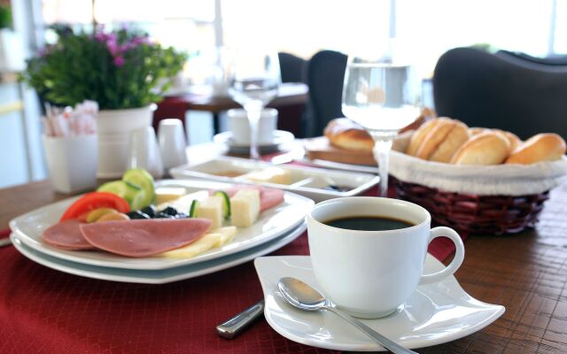 Guvenay Business Hotel
