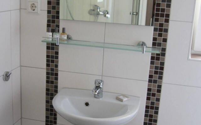 Apado-Hotel garni