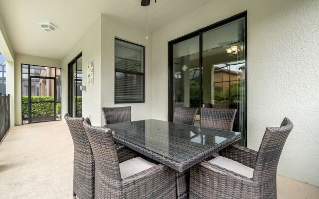 6bed 5Ba Villa Game Room Pool Spa