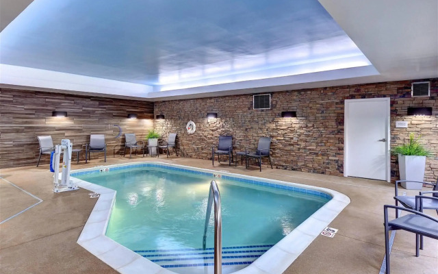 Fairfield Inn & Suites by Marriott Nashville Downtown MetroCenter