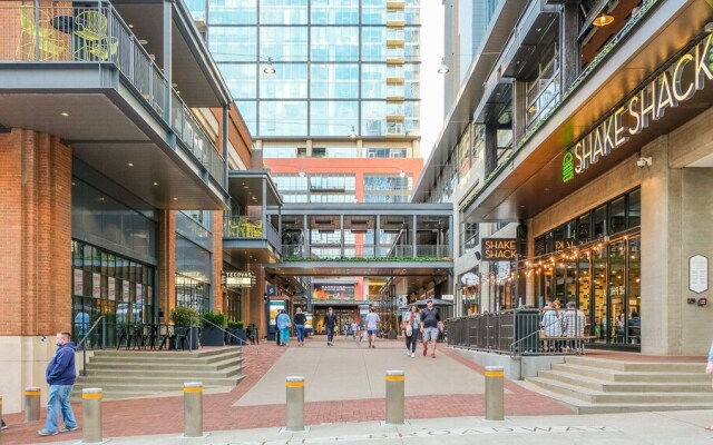 FRONTDESK 500 Fifth Apts Downtown Nashville