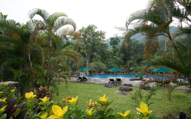 RedDoorz Plus Near Kalibaru Station