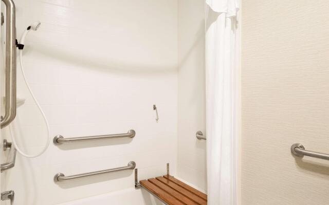 Homewood Suites by Hilton Toledo-Maumee