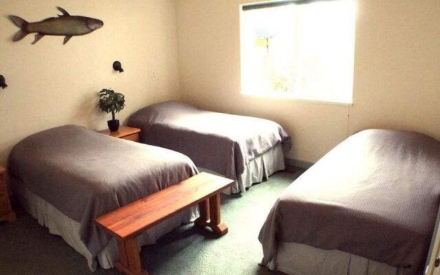 Reel Obsession Fishing Lodge Vancouver Island- All Inclusive