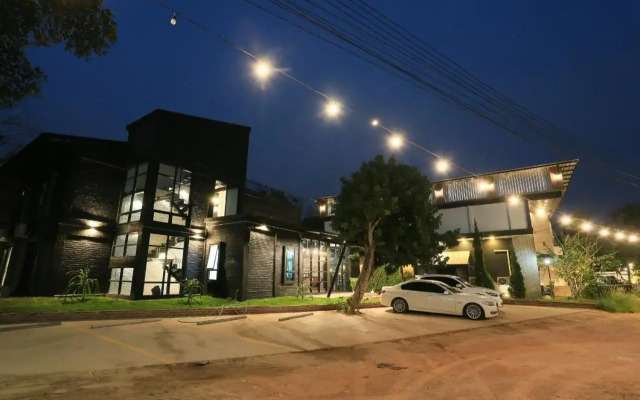 Manonnee Hotel