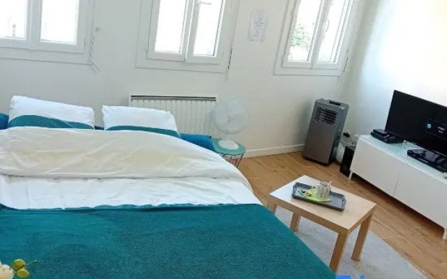 New Studio/Near Airport CDG/Direct Paris center/Disneyland/Villepinte EXPO