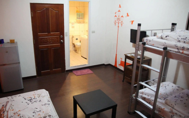 JV's Hostel