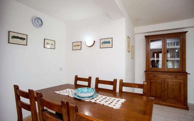 Le Tartarughe Three-room apartment-TRILOCALE LE TARTARUGHE