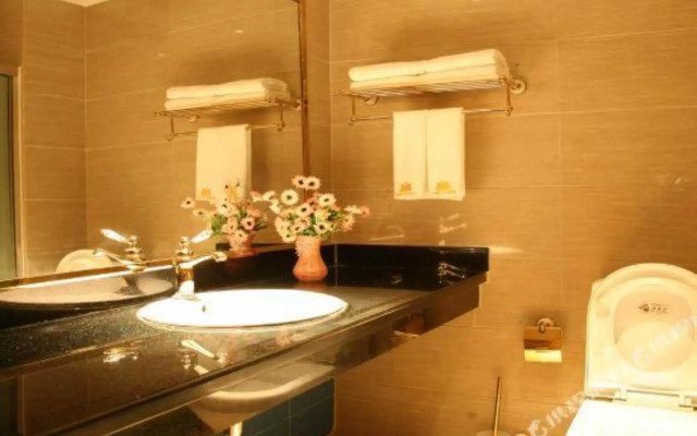 Royal Hotel