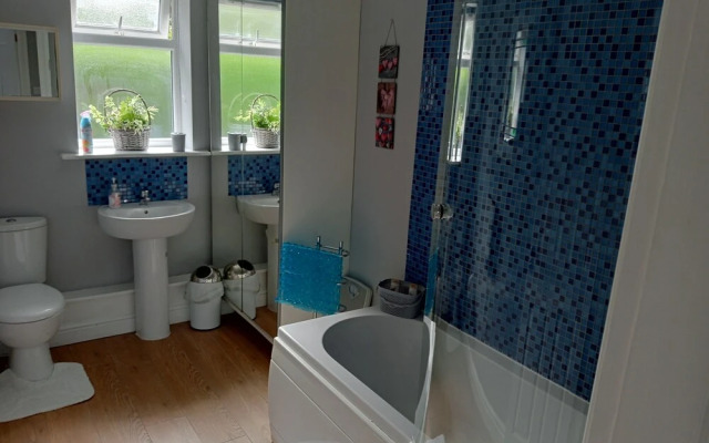 Beautiful and Secluded ,detached Garden Apartment