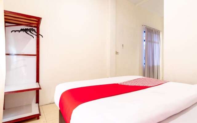 OYO 1364 Pondok Wisata Istana Xi
