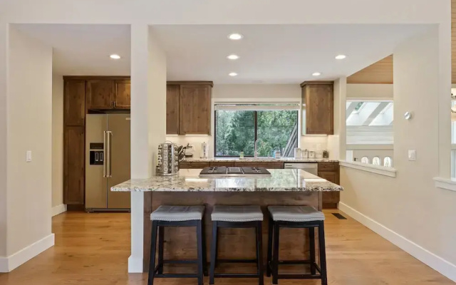 20 Aspen Lane 5 Bedroom Home