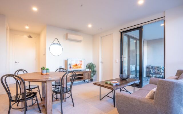Poplar Apartments