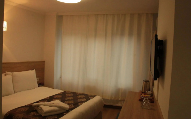Ixir Hotel