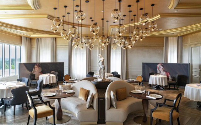 Royal Champagne Hotel & Spa