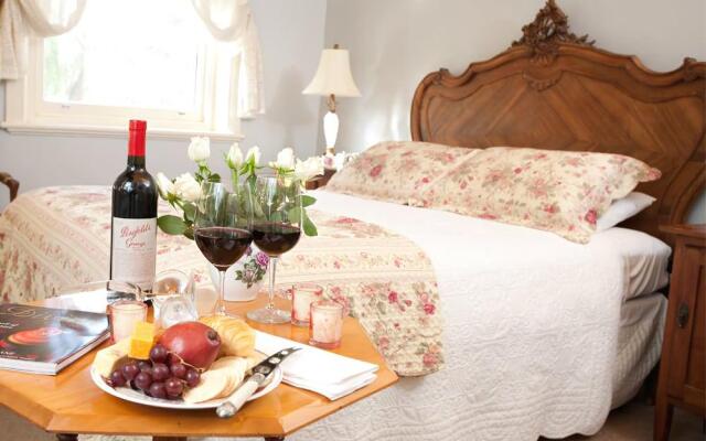 Steampacket Inn