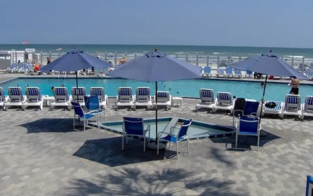 Islander Beach Resort