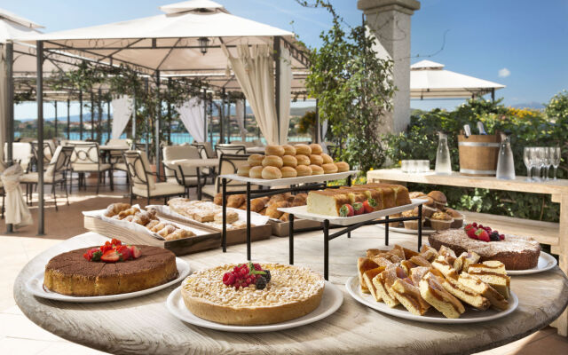 Gabbiano Azzurro Hotel & Suites