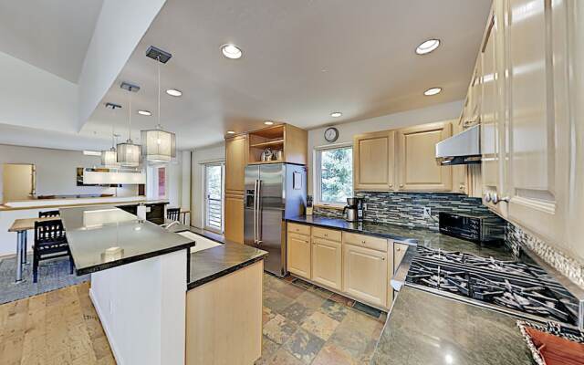 56pcbbto 3 Bedroom Duplex