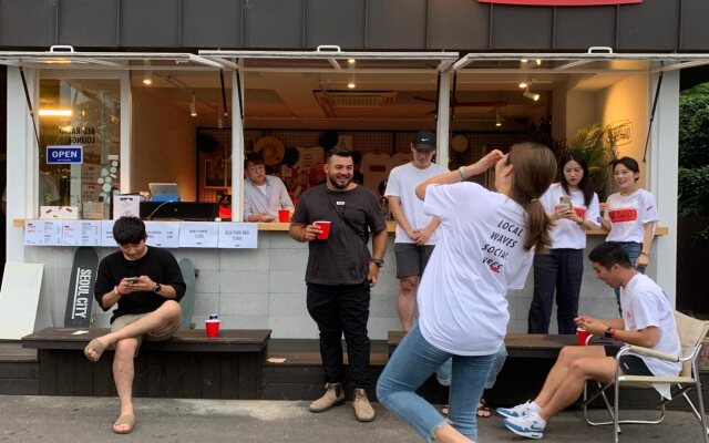 Bed Radio Dongmoon - Hostel