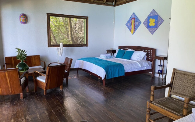 Chez Max, Cadras Haiti
