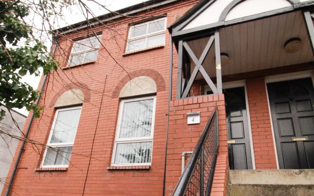 Salisbury Street City Central by BHR Apartments