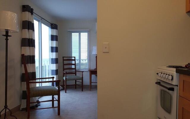 Le Cabanon Motel