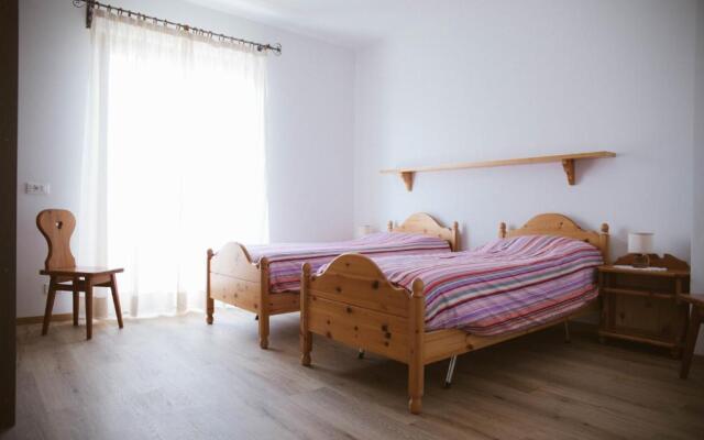 Agritur Rizzi Di Inama Ugo