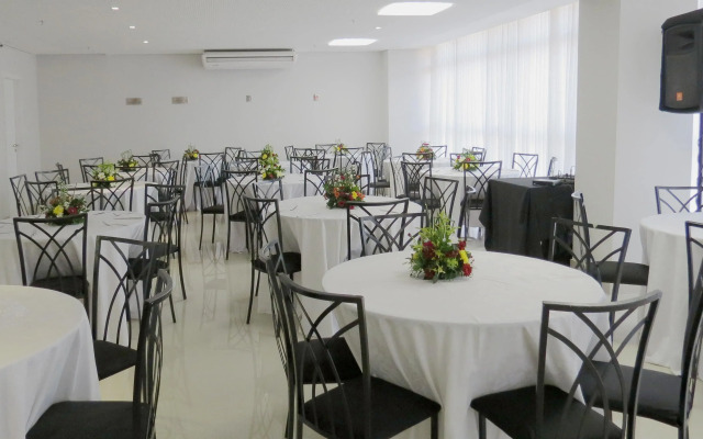 Hotel Beaga Convention Expominas by MHB