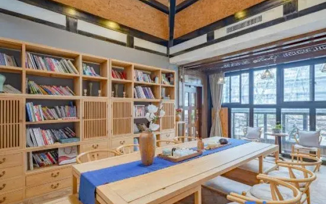 Yunshu Xiaozhu Boutique Inn