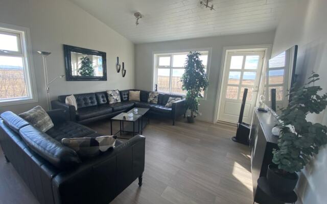 Skalarimi - Country House