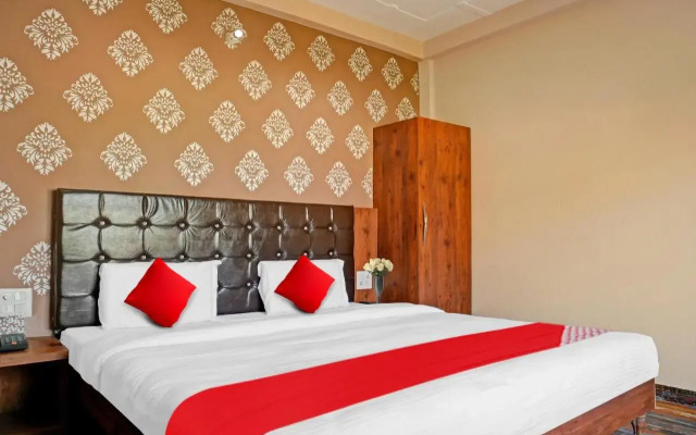 Oyo Flagship 806935 Maharaja Resort