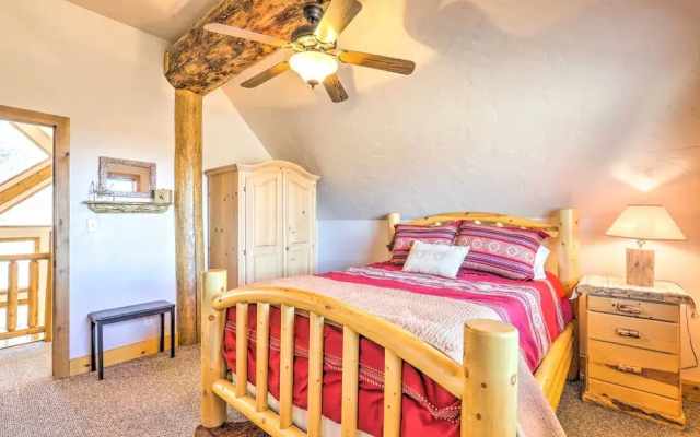 Rustic Sterling Cabin: Walk to Palisade Lake!