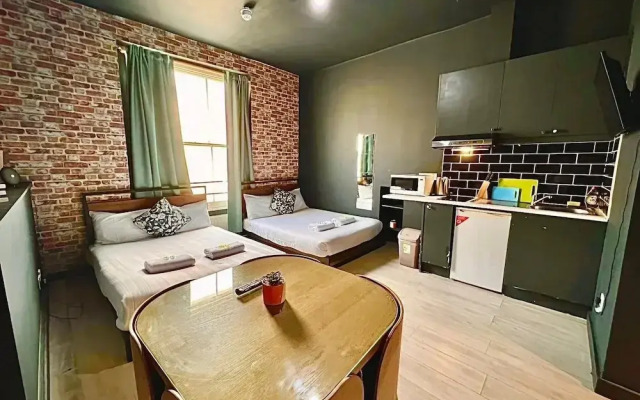 Modern studios Close to Hyde Park