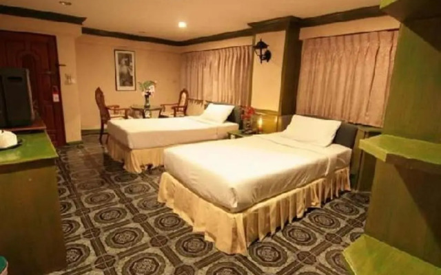 13 Coins Hotel Ngam Wong Wan
