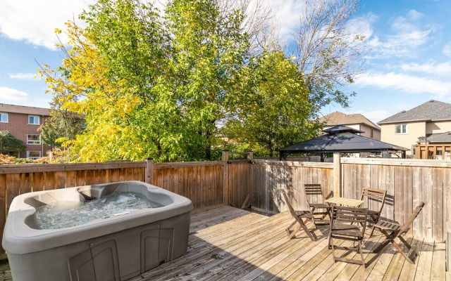 GLOBALSTAY. Luxury 3BR Townhomes with HOT TUB, Gym, BBQ