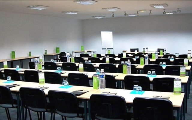 Park & Suites Village La Rochelle - Marans