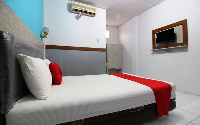RedDoorz Plus Syariah near Lempuyangan Station 3