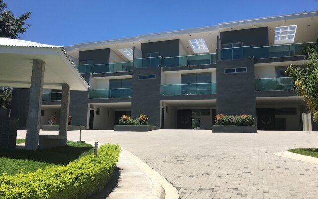 Las Yagrumas Condo Escazu