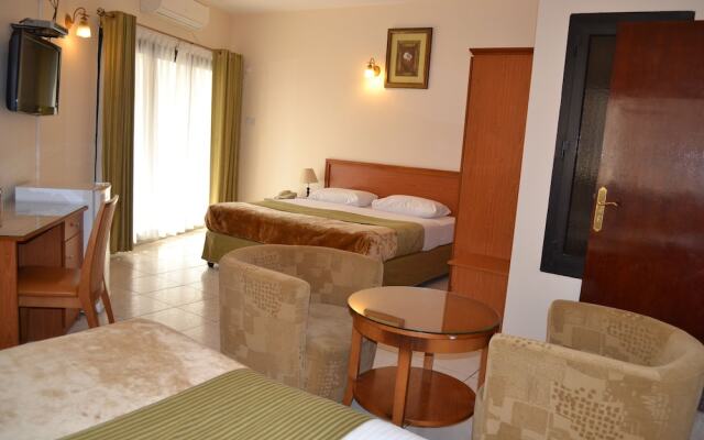 Tara Hotel