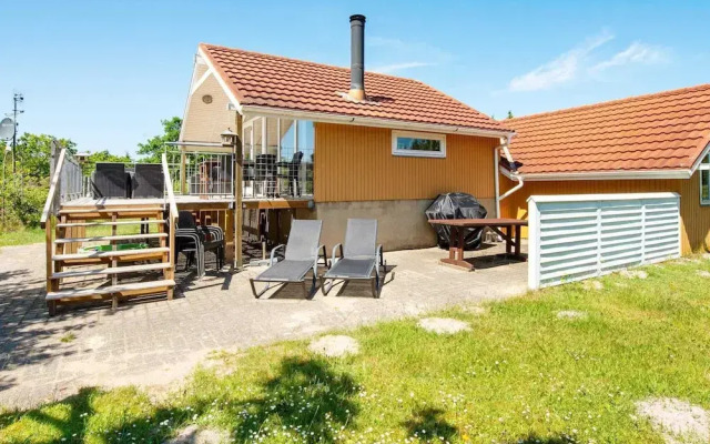 10 Person Holiday Home in Skjern-by Traum