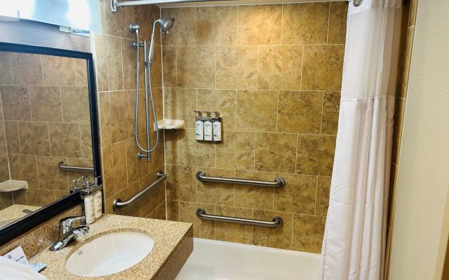 Holiday Inn Express Philadelphia-Midtown by IHG