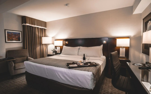 Lord Elgin Hotel