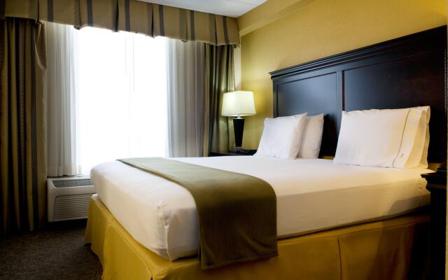 Holiday Inn Express Hotel & Suites DFW Airport South, an IHG Hotel