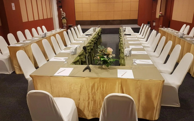 Hadyai Golden Crown Hotel