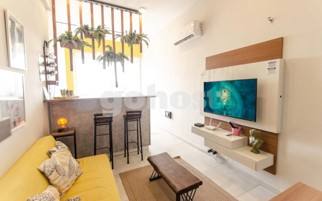 Pequeño estudio moderno en el nuevo centro de Asunción MA001