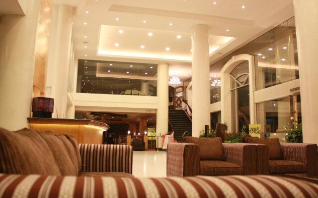 Hotel Supreme