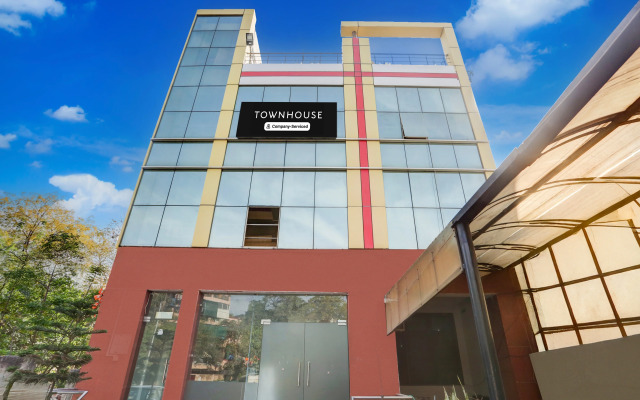 Super Townhouse Sector 4 Gurgaon