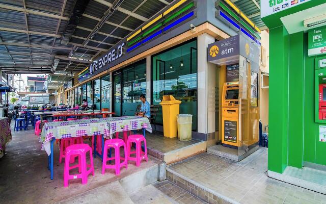 Hua Hin Soi7 by Happy