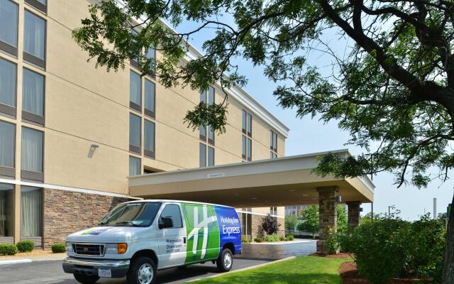 Holiday Inn Express Worcester